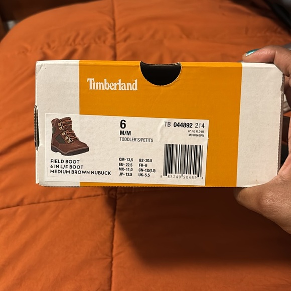 Timberlands Medium brown Nubuck Boots (KIDS, beef and broccoli’s) - Picture 6 of 6